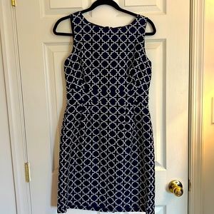 Tahari Nsvy/White Lattice sleeveless Dress - Size 6P